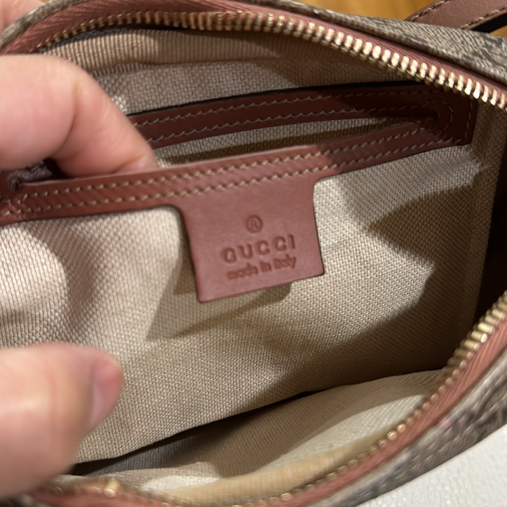 GUCCI CROSBODY BAG! Limited edition! - Picture 11 of 16